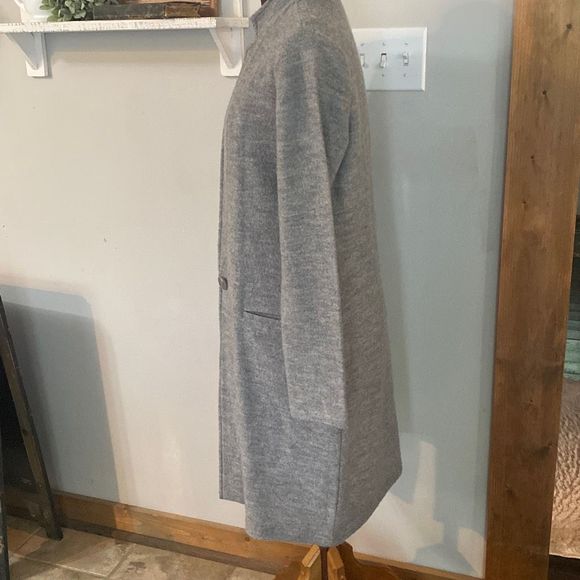 Tahari grey 100 % wool cardigan sweater jacket size small: nicely styled! - Picture 7 of 14